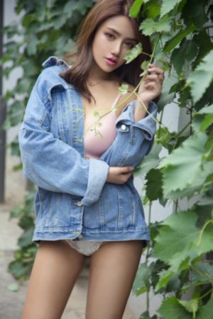成人www._高清迅雷下载