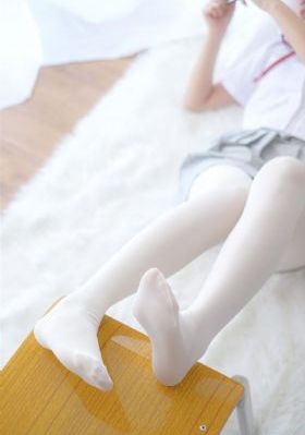 在厨房里征服美艳老师视频_720手机在线看